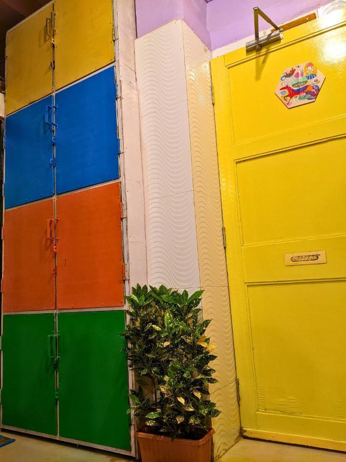 Awaara Backpackers Hostel, Alibag Bagian luar foto