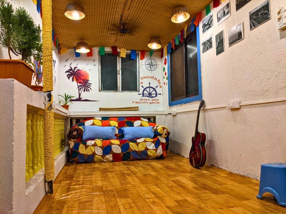 Awaara Backpackers Hostel, Alibag Bagian luar foto