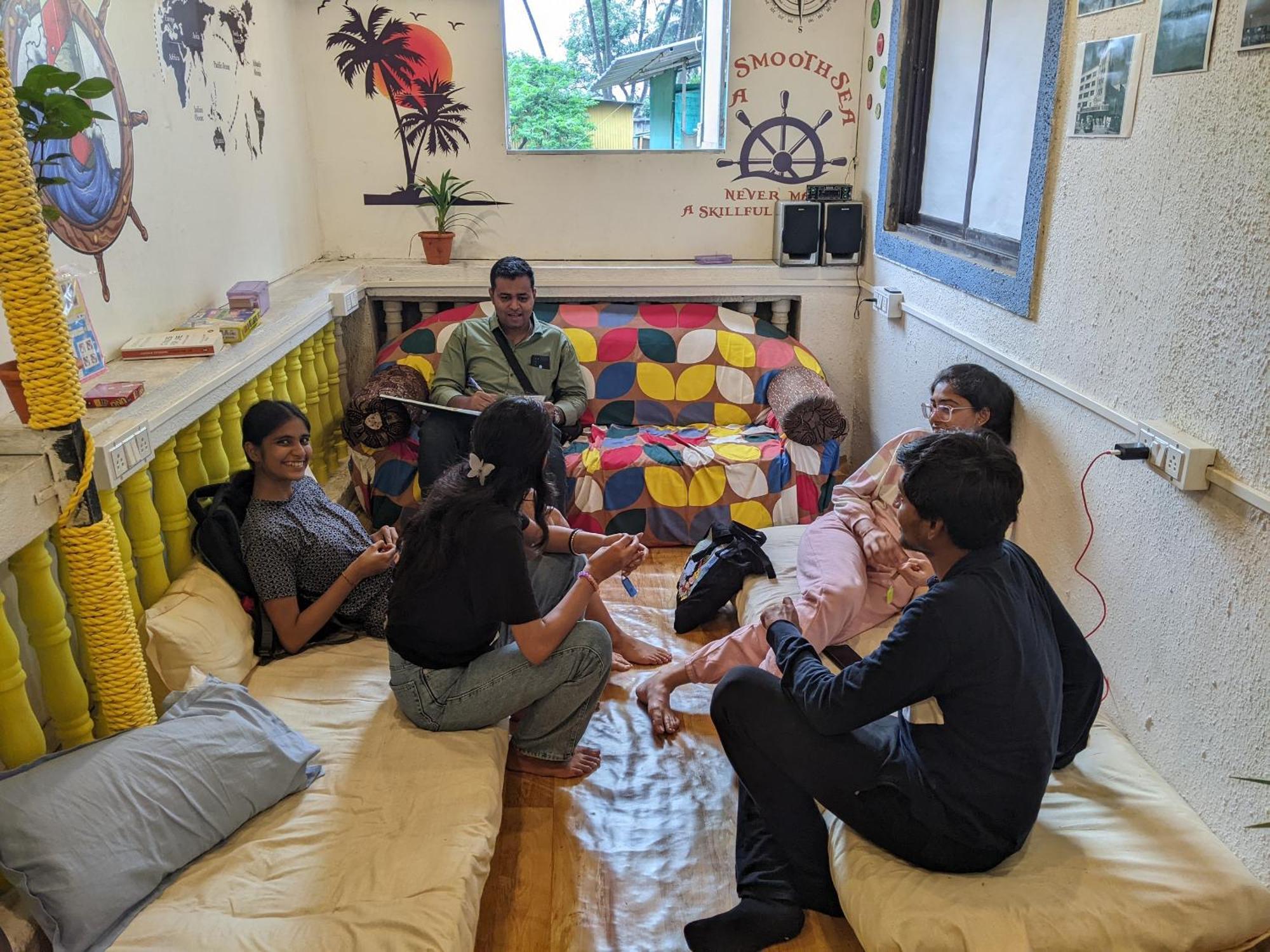 Awaara Backpackers Hostel, Alibag Bagian luar foto